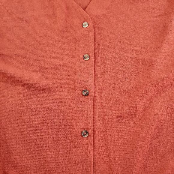 Counterparts Top Womens Medium Orange Blouse Short Sleeve Knot Hem Button Front - Picture 7 of 9